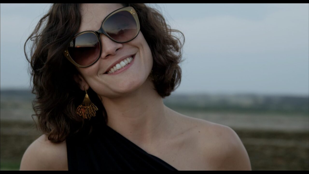 still de divulgação de Latitudes (2014)